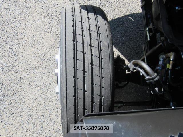 Mitsubishi FIGHTER 2026-03 8245188-28
