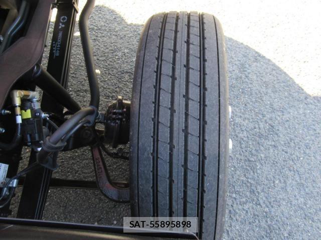 Mitsubishi FIGHTER 2026-03 8245188-29