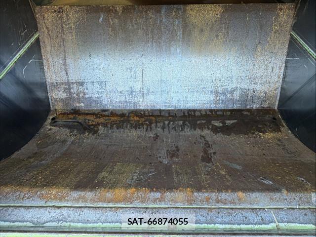 Mitsubishi FIGHTER 2015-04 8245191-9