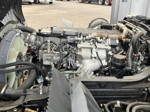 Mitsubishi FIGHTER 2023-12 8311111-18