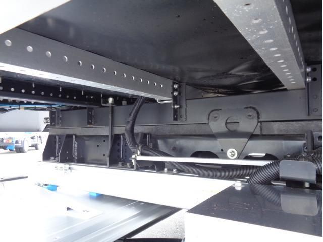 Mitsubishi FIGHTER 2025-07 8311109-19