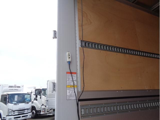 Mitsubishi FIGHTER 2025-07 8311109-6