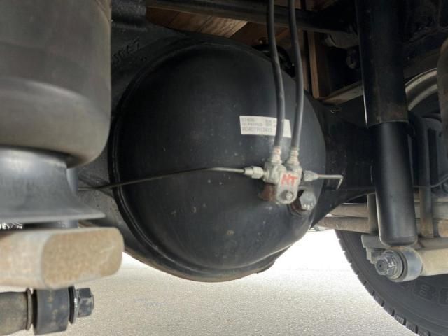 Mitsubishi FIGHTER 2019-04 8311115-13