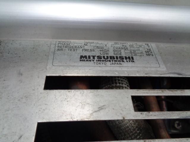 Mitsubishi FIGHTER 2015-10 8331898-13