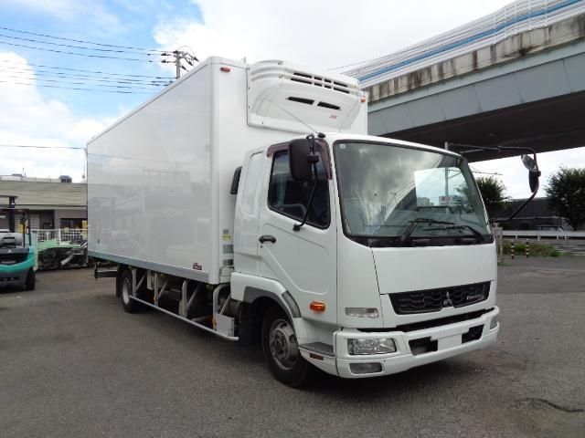 Mitsubishi FIGHTER 2015-10 8331898-1