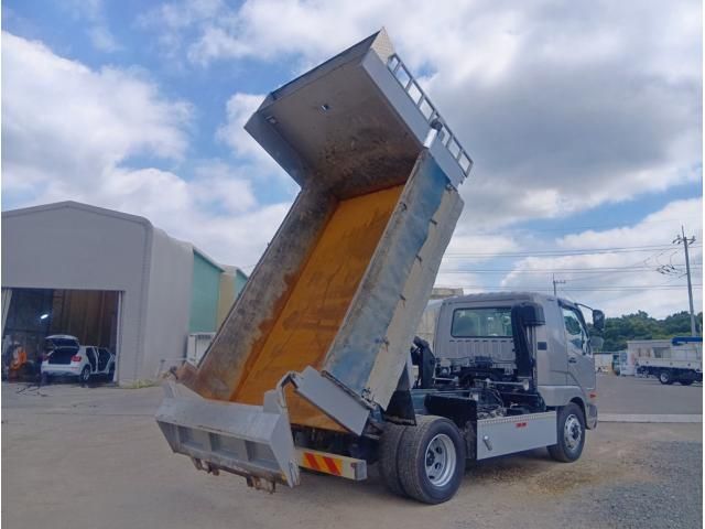 Mitsubishi FIGHTER 2021-08 8331883-6