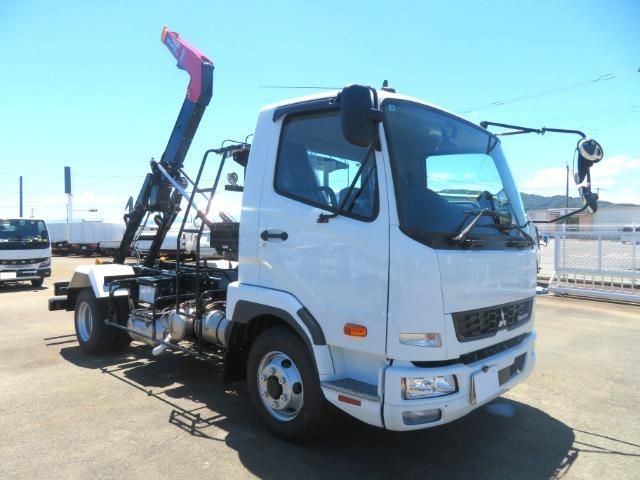 Mitsubishi FIGHTER 2026-05 8331885-22