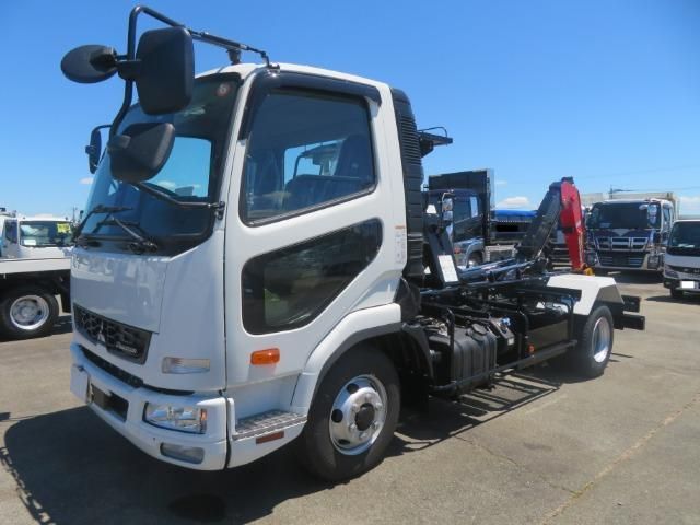 Mitsubishi FIGHTER 2026-05 8331885-25
