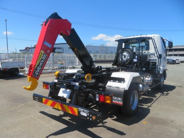 Mitsubishi FIGHTER 2026-05 8331885-27