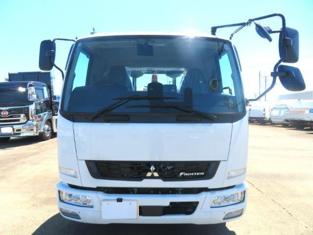 Mitsubishi FIGHTER 2026-05 8331885-2