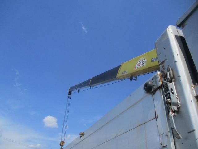 Mitsubishi FIGHTER 2014-05 8331891-16