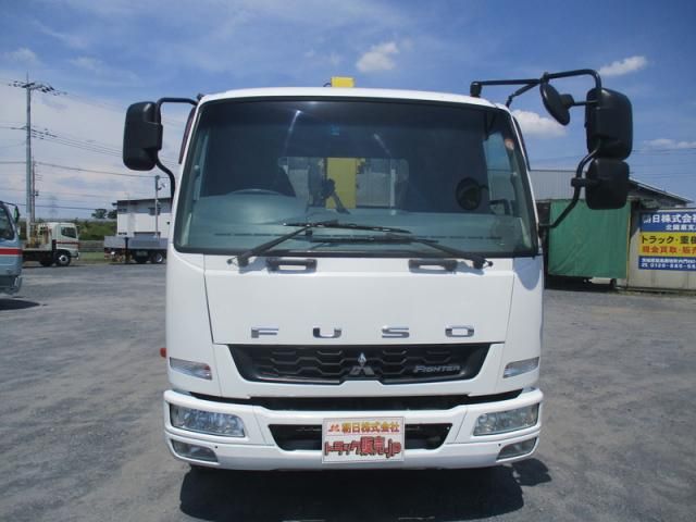 Mitsubishi FIGHTER 2014-05 8331891-4