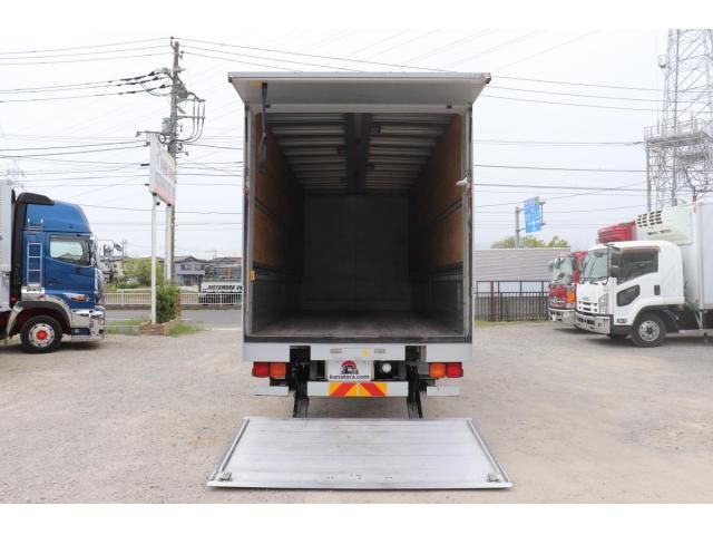 Mitsubishi FIGHTER 2011-12 8331895-7