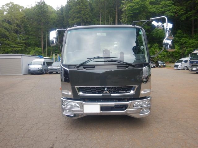 Mitsubishi FIGHTER 2024-09 8331881-1