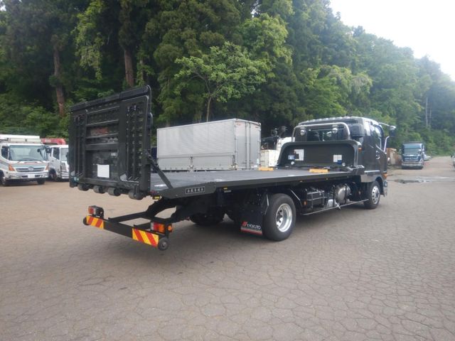 Mitsubishi FIGHTER 2024-09 8331881-6