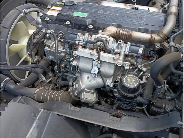 Mitsubishi FIGHTER 2022-09 8331880-15