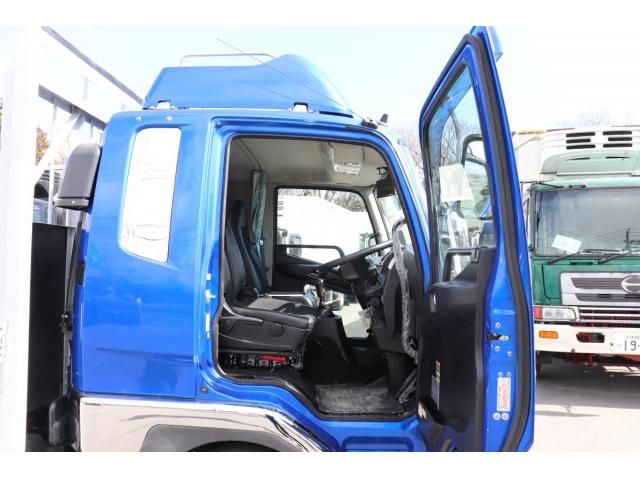 Mitsubishi FIGHTER 2020-07 8331888-9