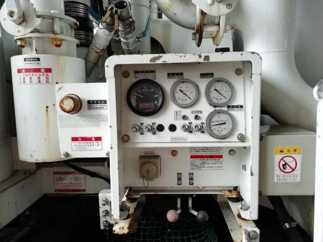 Mitsubishi FIGHTER 2016-05 8331882-20
