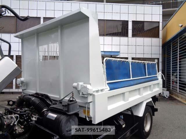 Mitsubishi FIGHTER 2020-07 8335821-17