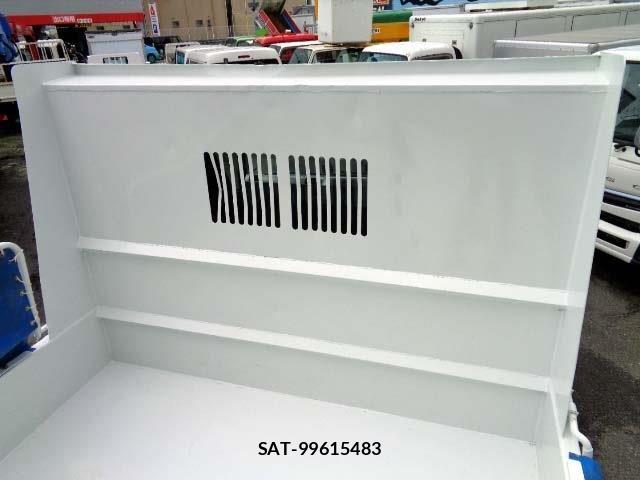 Mitsubishi FIGHTER 2020-07 8335821-20