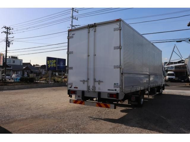 Mitsubishi FIGHTER 2016-10 8331893-5