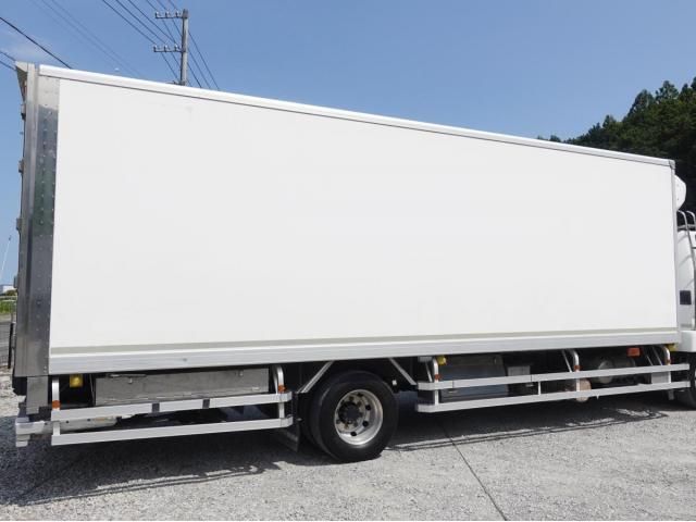 Mitsubishi FIGHTER 2015-12 8331897-5