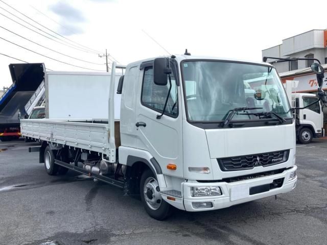 Mitsubishi FIGHTER 2025-11 8331887-1
