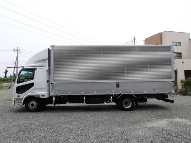 Mitsubishi FIGHTER 2020-11 8331892-6