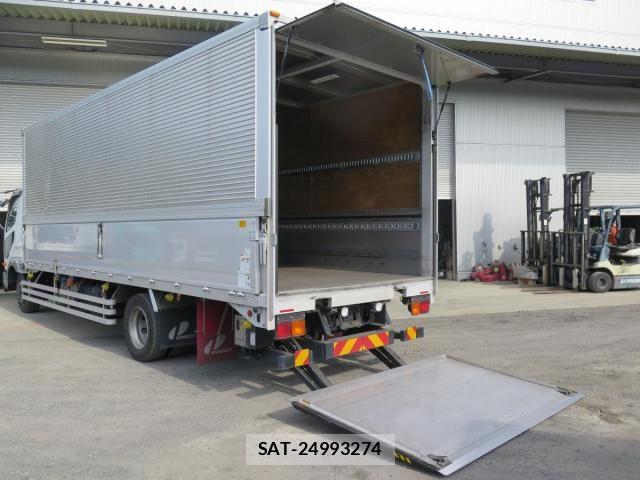 Mitsubishi FIGHTER 2021-09 8354445-18