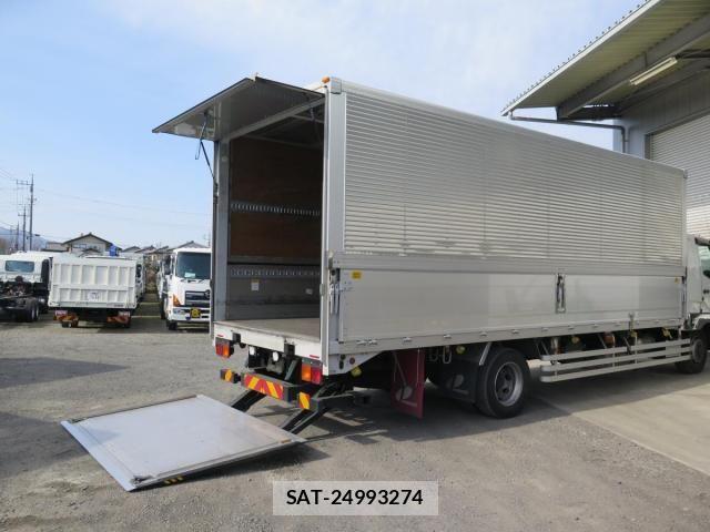 Mitsubishi FIGHTER 2021-09 8354445-19