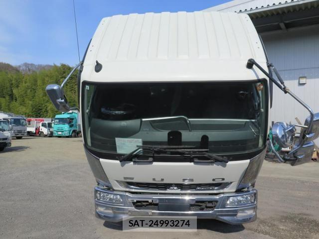 Mitsubishi FIGHTER 2021-09 8354445-24