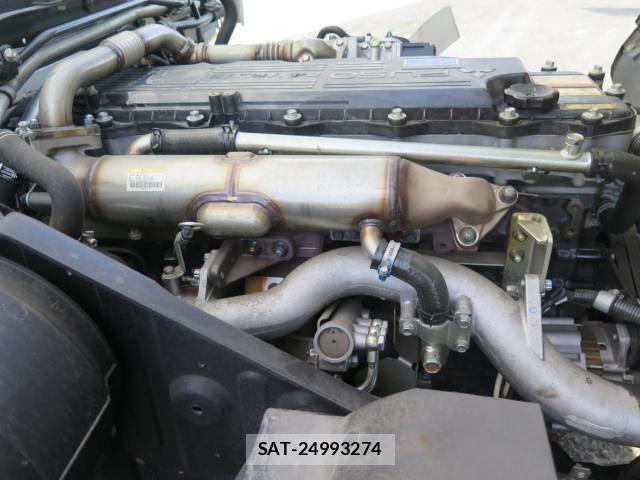 Mitsubishi FIGHTER 2021-09 8354445-26