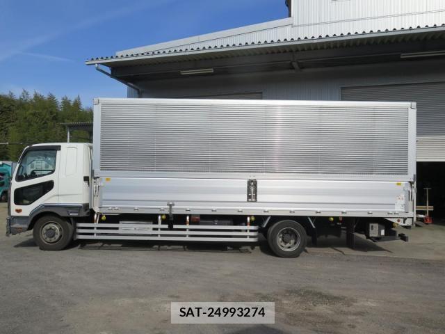 Mitsubishi FIGHTER 2021-09 8354445-3