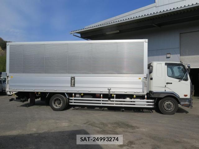 Mitsubishi FIGHTER 2021-09 8354445-4