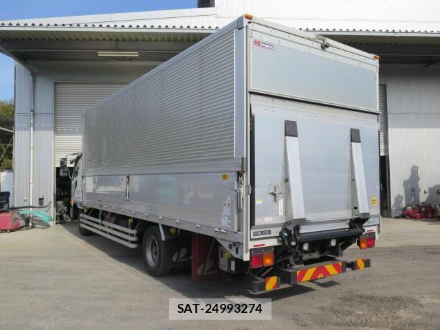 Mitsubishi FIGHTER 2021-09 8354445-7
