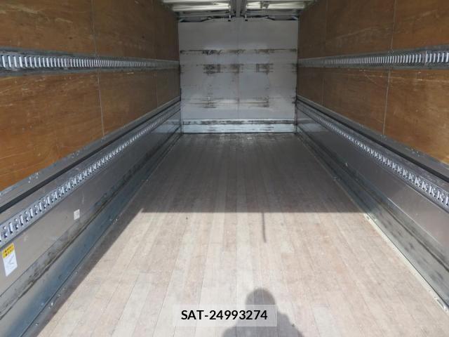 Mitsubishi FIGHTER 2021-09 8354445-8