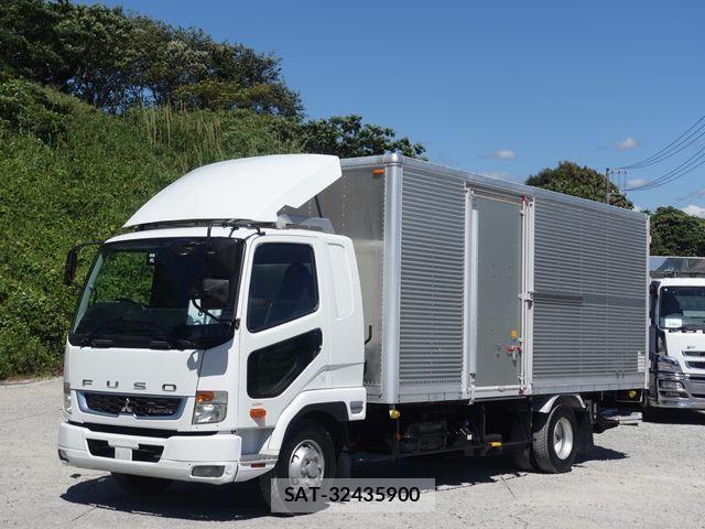 Mitsubishi FIGHTER 2019-07 8354458-24
