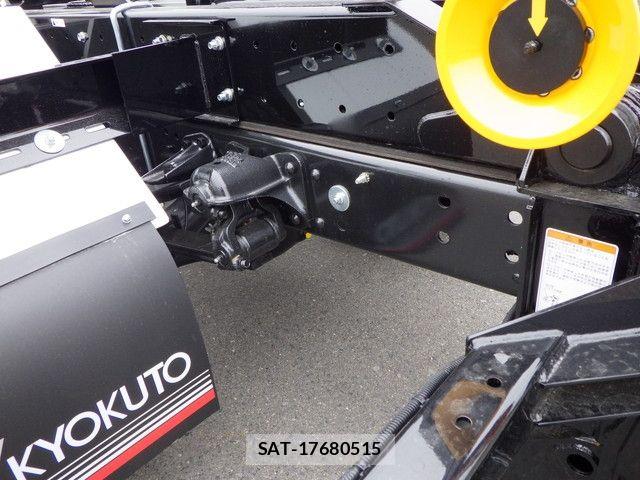 Mitsubishi FIGHTER 2025-10 8354453-20