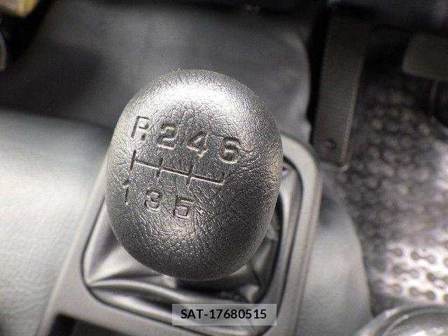 Mitsubishi FIGHTER 2025-10 8354453-23
