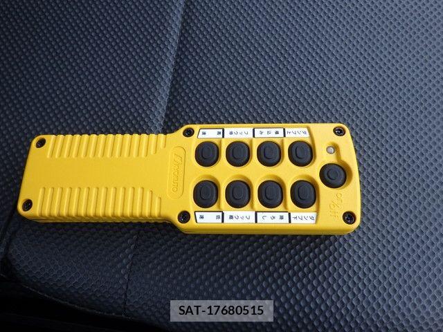 Mitsubishi FIGHTER 2025-10 8354453-28