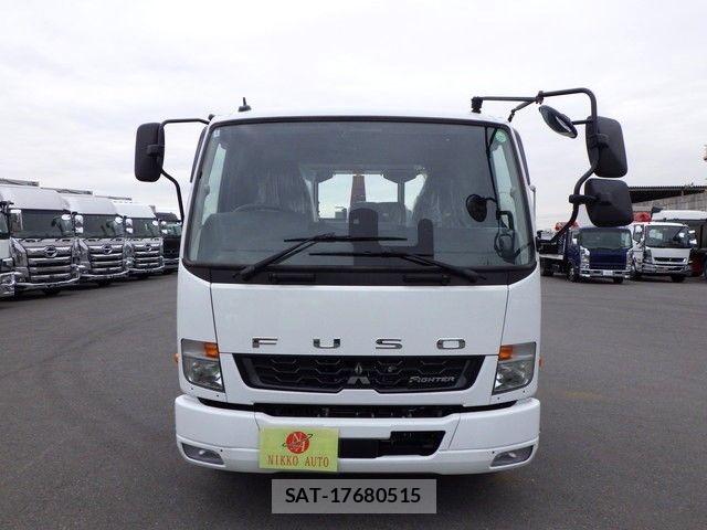 Mitsubishi FIGHTER 2025-10 8354453-4