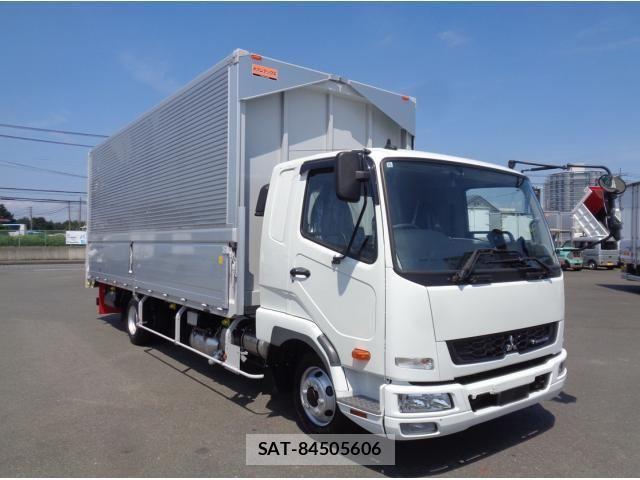 Mitsubishi FIGHTER 2025-10 8354446-0