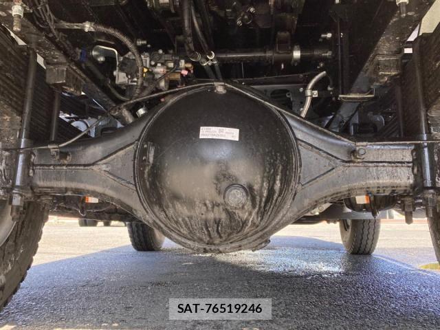 Mitsubishi FIGHTER 2025-10 8354454-15