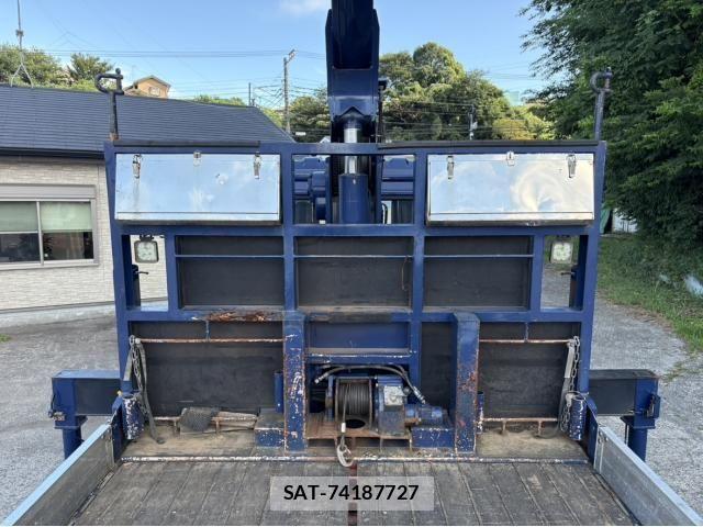 Mitsubishi FIGHTER 2018-05 8365895-14
