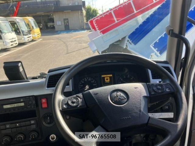 Mitsubishi FIGHTER 2020-08 8365896-19