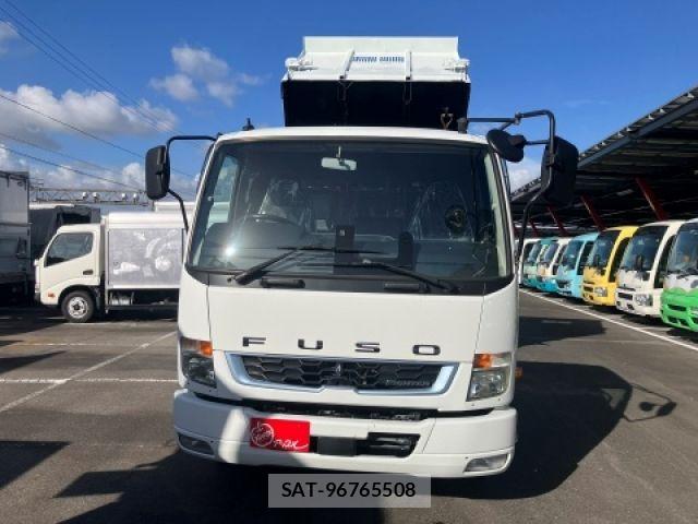Mitsubishi FIGHTER 2020-08 8365896-2