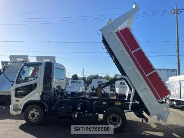 Mitsubishi FIGHTER 2020-08 8365896-4