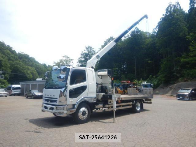 Mitsubishi FIGHTER 2006-11 8365894-20