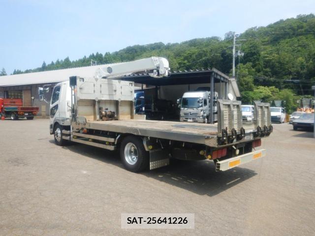 Mitsubishi FIGHTER 2006-11 8365894-4