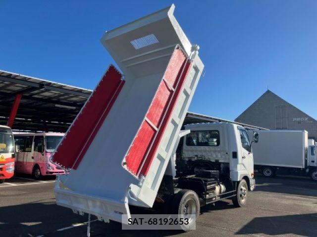 Mitsubishi FIGHTER 2020-08 8365898-1